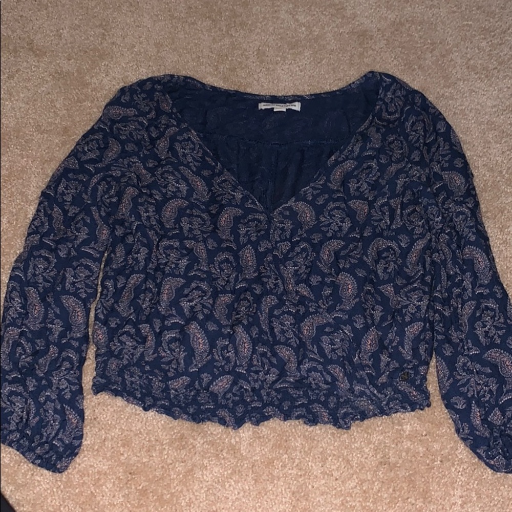 Cute long sleeve crop top